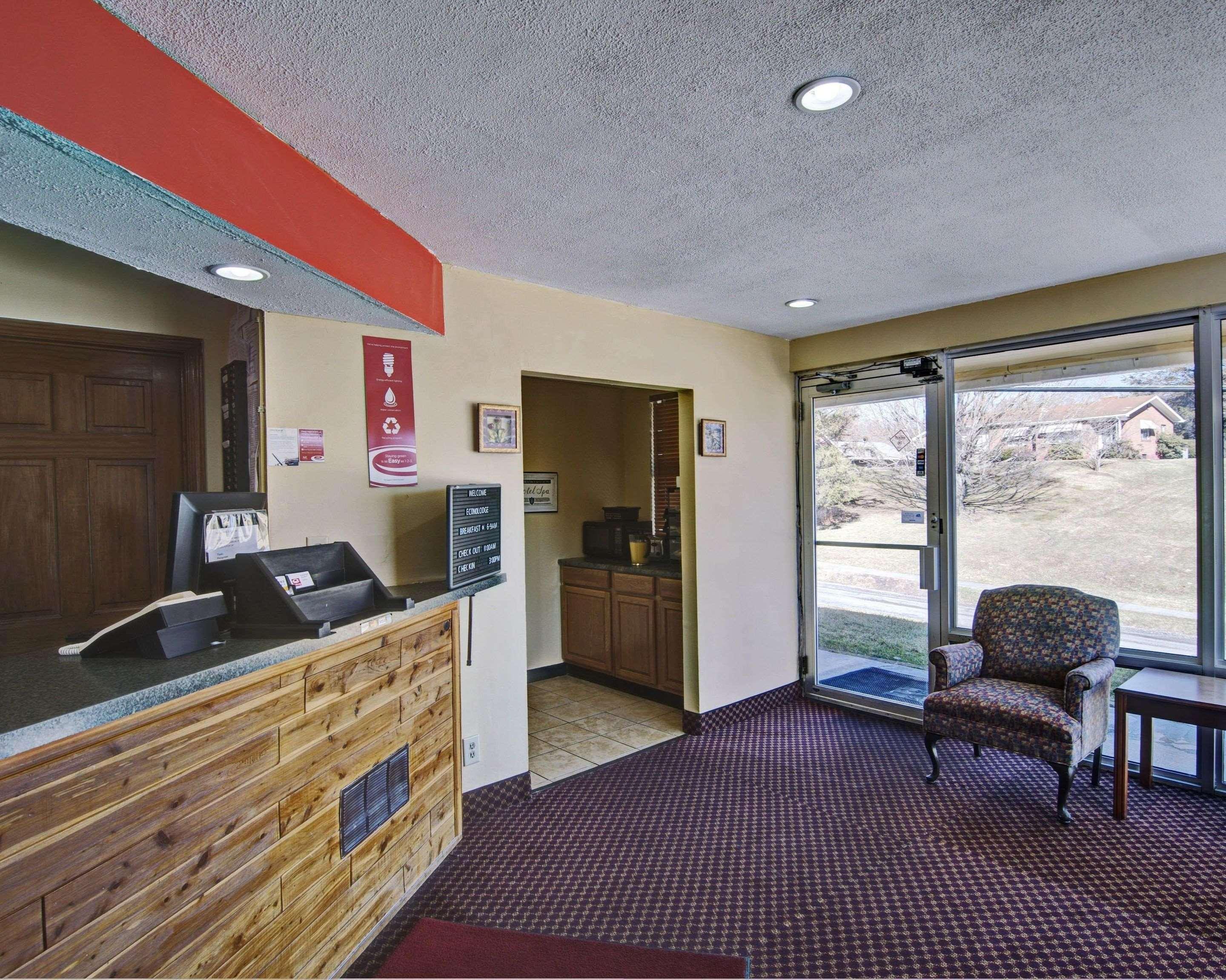 Econo Lodge Near Bluefield College Eksteriør billede