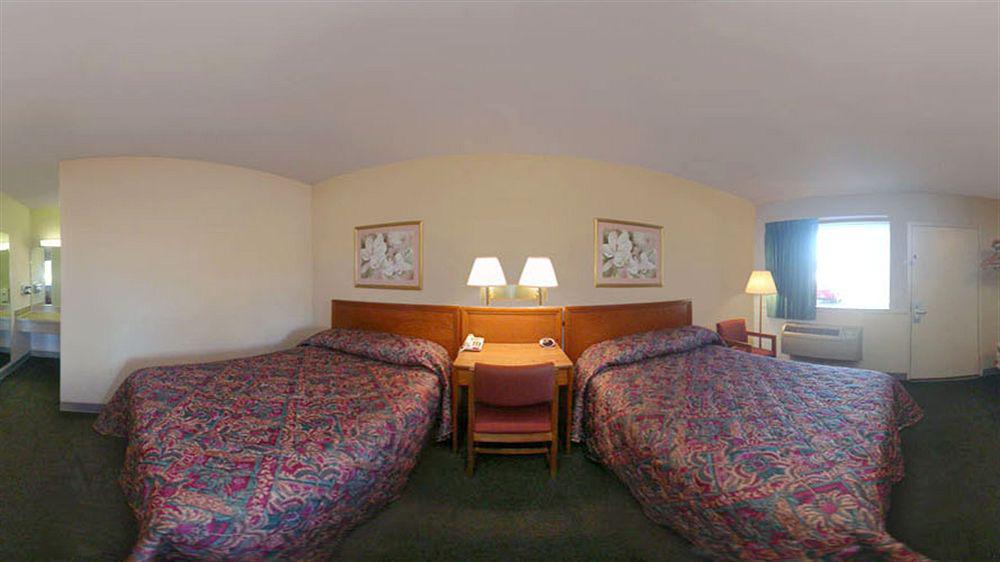 Econo Lodge Near Bluefield College Eksteriør billede